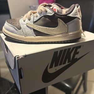 Jordan 1 Low OG SP Travis Scott